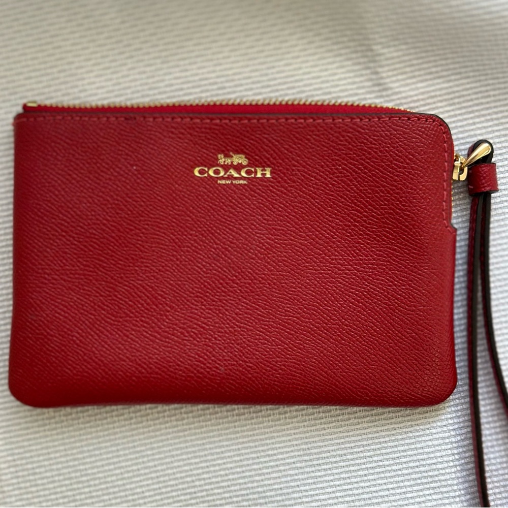 Coach Wristlet color red Perfect for Valentines Day❤️